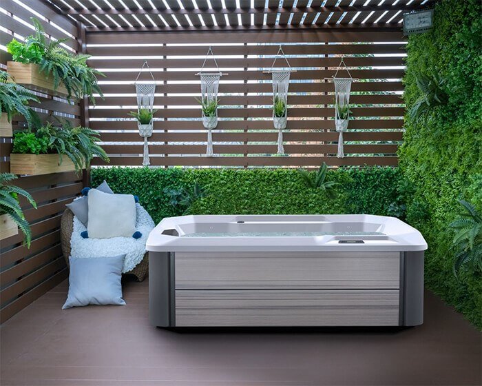 Hot Tub inside of decorated pergola